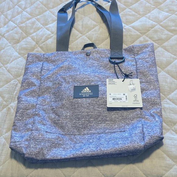 Adidas brand new Tote bag - Picture 1 of 6